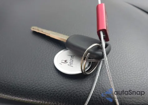 2012 Honda Accord 2.4 Ex-L z USA, uszkodzony, nr VIN 1HGCP2F84CA224793